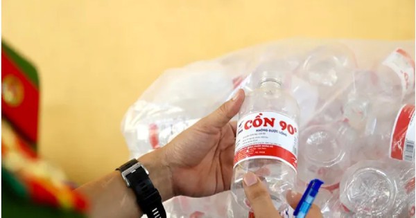 Khởi tố tổng giám đốc công ty vật tư y tế sản xuất, buôn bán cồn giả