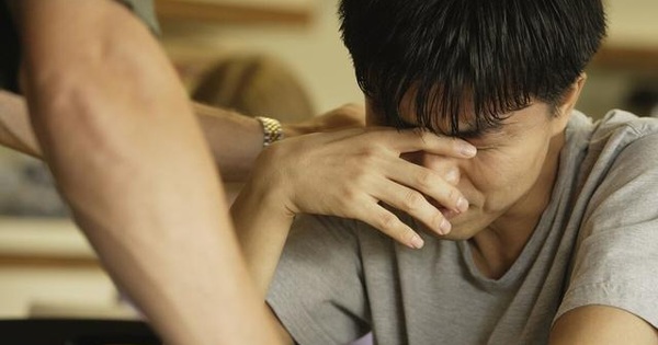 Nam sinh đỗ ĐH điểm cao nhưng chưa từng nhận được giấy báo trúng tuyển, 7 năm sau bất ngờ được nhà trường thông báo: “Em đã có bằng tốt nghiệp ở đây”