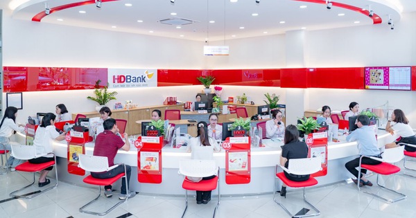 HDBank triển khai lấy ý kiến cổ đông bằng văn bản về chuyển trụ sở, nới room ngoại, phát hành cổ phiếu cho nhà đầu tư chiến lược và bán cổ phiếu quỹ