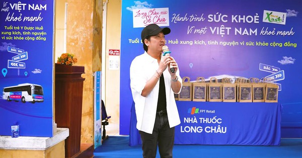 Long Châu và nghệ sĩ Trường Giang mang yêu thương đến với bà con huyện A Lưới – Huế