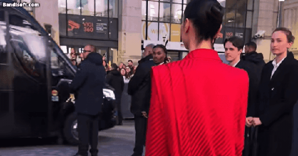 1000 năm nữa cũng không có ai đẹp như cô gái này (?): Mỹ nhân của thế kỷ, 12 tuổi nổi khắp thế giới