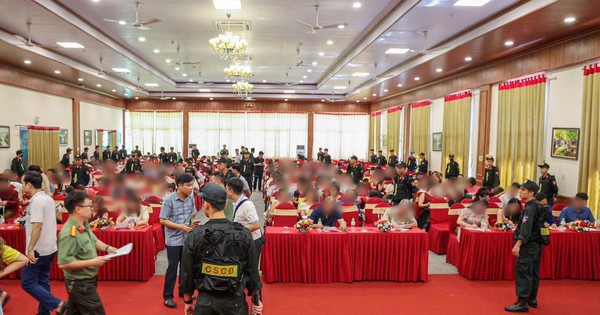 Hàng trăm cảnh sát ập vào phá đường dây kinh doanh đa cấp đang lôi kéo 200 người dự "hội thảo"