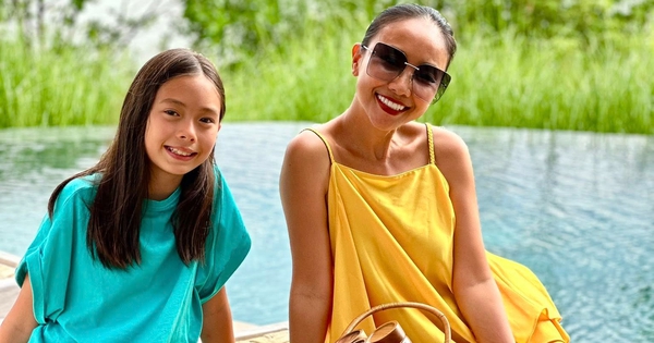 Soi học phí trường con gái Đoan Trang mà toát mồ hôi: Học 1 tháng bằng nhân viên văn phòng bình thường làm cả năm!