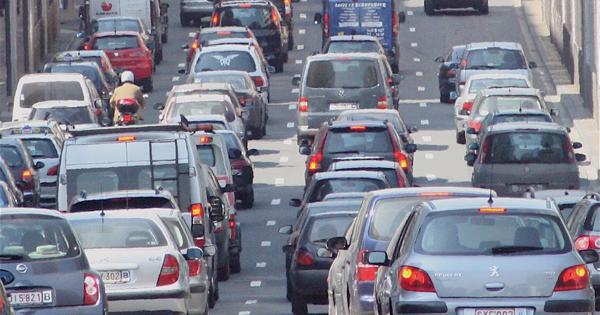 Lái xe quá tốc độ cho phép, tài xế phải nộp phạt gần 3 tỷ đồng