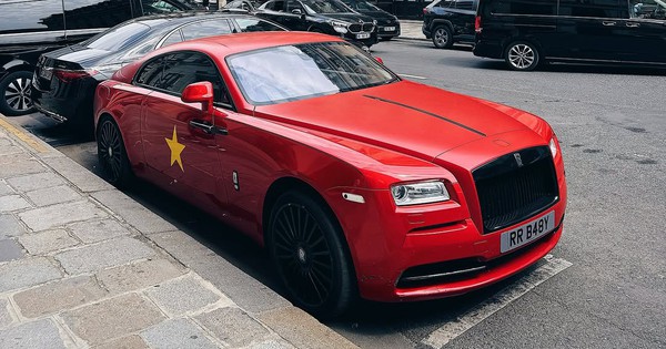 Xe Rolls-Royce 'cờ đỏ sao vàng' ở châu Âu hút 20.000 lượt tương tác, nhiều người hỏi: Sao chỉ có 3 bánh?