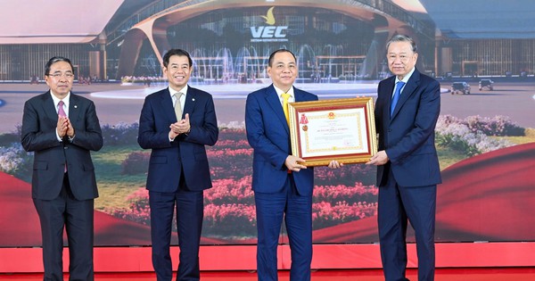 Vingroup của tỷ phú Phạm Nhật Vượng lập kỷ lục chưa từng có tại công trình Top 10 thế giới, đón nhận Huân chương Lao động hạng Nhất