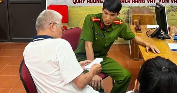 Cụ ông U70 mang 57 triệu đồng tiền tiết kiệm đến ngân hàng chuyển khoản: Nhân viên Agribank phát hiện, báo luôn lãnh đạo để trao đổi với công an