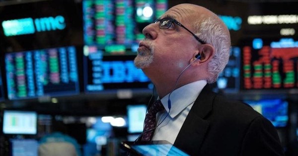 Phiên 20/8: Khối ngoại "hạ nhiệt" bán ròng, một cổ phiếu ngân hàng vẫn bị xả hơn 500 tỷ đồng