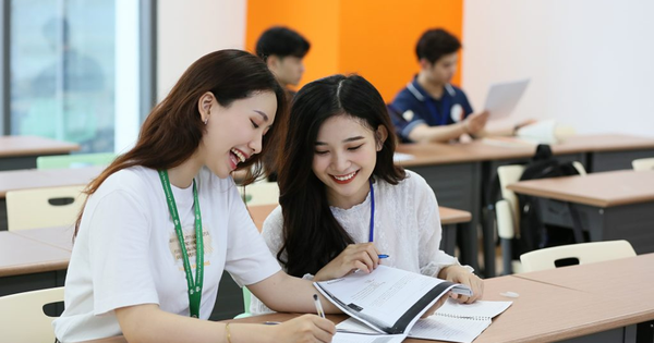 1 ngành ngôn ngữ 99% sinh viên tốt nghiệp có việc làm tại “ông lớn” kinh tế miền Nam: Bị chê bão hoà vẫn cần 9 điểm/môn mới đỗ