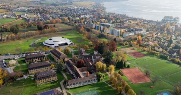 Ngôi trường có học phí đắt nhất thế giới