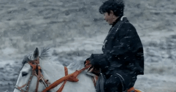 Chàng trai chăn bò bỗng nổi tiếng toàn quốc, vào showbiz đóng phim vì quá đẹp trai giờ ra sao?