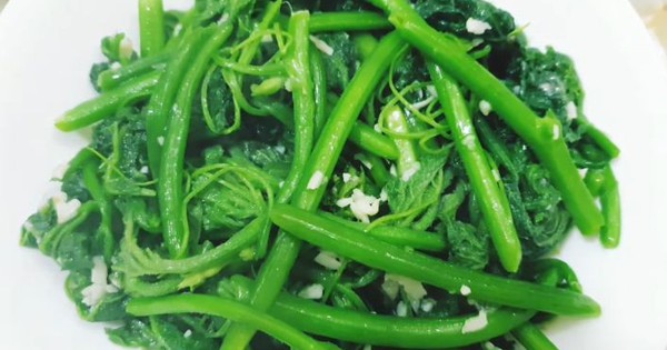 Mùa thu tốt nhất nên ăn ít thịt, tăng cường 3 loại rau dân dã giúp bổ gan, giải độc, nhẹ người