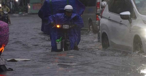 Tâm lý học lý giải: Tại sao trời mưa bão lại khiến chúng ta LƯỜI làm việc?