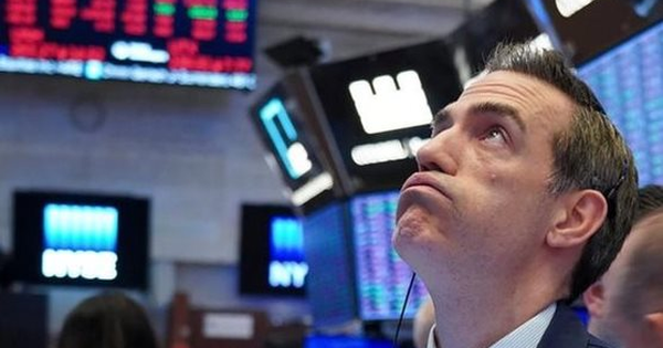 Phiên 27/8: Khối ngoại bán ròng đột biến hơn 4.000 tỷ đồng, xả mạnh loạt cổ phiếu "bank, chứng, thép"