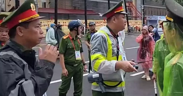 Công an phường Ba Đình xử lý 5 trường hợp "bán chỗ" xem diễu binh, diễu hành