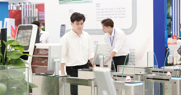 Ấn tượng trải nghiệm công nghệ hàng không thông minh tại Triển lãm thành tựu Đất nước