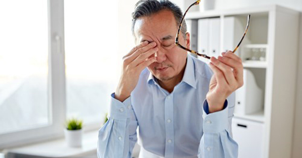 Lương gần 1,4 tỷ đồng/năm nhưng đi họp lớp tôi chỉ nói "đủ ăn", cuối buổi thanh toán hết hóa đơn rồi quyết định không bao giờ tham gia nữa