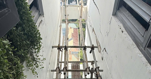 Lắp giàn giáo che chắn vết nứt lớn tại chung cư PVC-IC Diamond, TP HCM