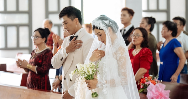 Cặp đôi người mẫu - diễn viên Vbiz đã bí mật tổ chức lễ dạm ngõ 2 năm trước