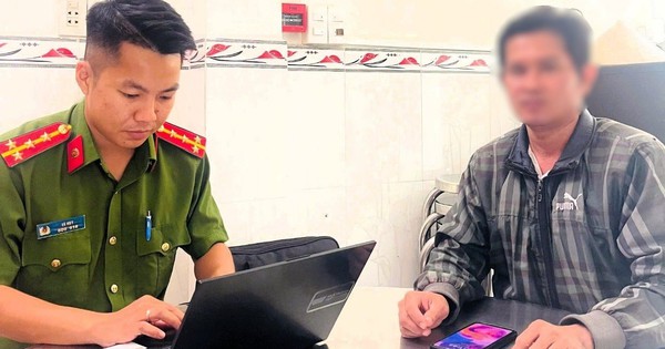 Người đàn ông đến rút 180 triệu đồng tiền tiết kiệm và yêu cầu chuyển khoản đầu tư: Công an yêu cầu nhân viên Vietcombank dừng giao dịch gấp