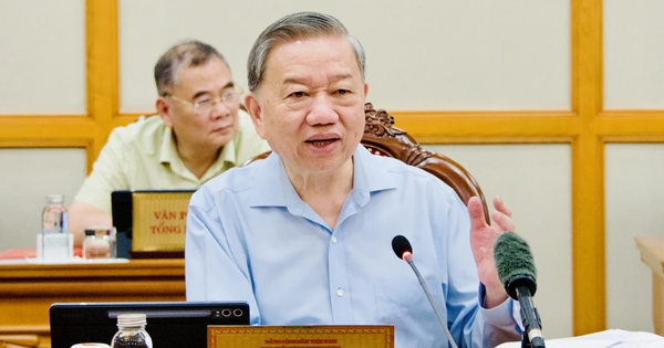 Bộ Chính trị: Từ 2026, người dân được khám sức khỏe định kỳ miễn phí, tiến tới miễn viện phí cơ bản