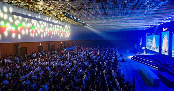 Sự kiện kick-off Blanca 6&7 bùng nổ với hơn 2000 chiến binh