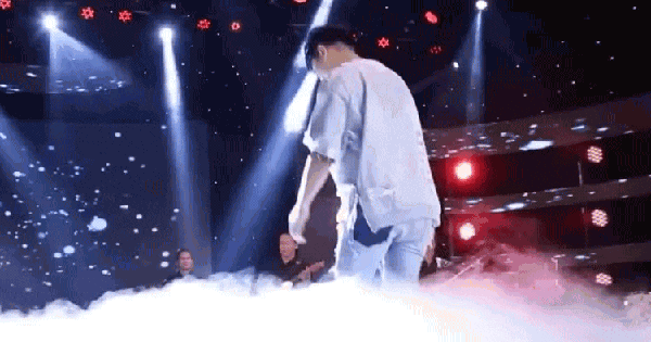 “Ông vua” đắt show hội chợ nhất miền Tây: Vào nghề cát-xê chỉ 20 nghìn đồng/đêm, thời đỉnh cao con số gấp 500 lần