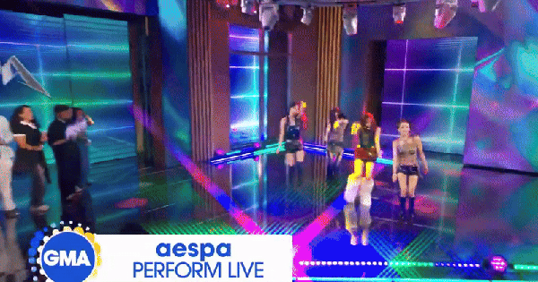 Màn trình diễn ê chề của tứ đại mỹ nhân: Hát nhép, nhảy lệch nhịp ngay trên sóng truyền hình hot nhất thế giới