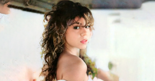 Chỉ còn 99 ngày nữa, cả nước đều sẽ nghe nhạc của nữ ca sĩ này: "Bỏ túi" 80 tỷ đồng/năm nhờ 15 phút ngẫu hứng từ 30 năm trước