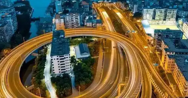 Nhà nằm vị trí vàng của dự án, gia chủ đòi đền bù 1000 tỷ đồng mới di dời, 8 năm thương lượng không thành, chủ đầu tư bất lực: "Muốn ở bao lâu thì ở"