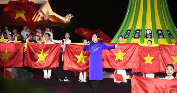 Đêm nghệ thuật sử thi tái hiện huyền thoại bến phà Long Đại