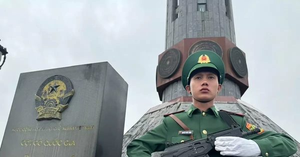 Lễ thượng cờ tại địa đầu cực Bắc của Tổ quốc sáng 2/9