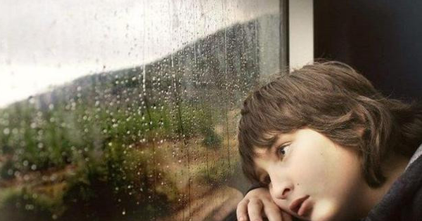 Nguy hiểm hơn cả keo kiệt: Kiểu tiết kiệm này của cha mẹ khiến con trẻ mất tự tin, đánh mất tương lai