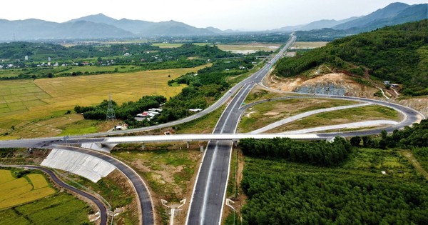 875.000 tỷ đồng đổ vào hạ tầng: Các siêu liên minh chia nhau bữa tiệc cao tốc lịch sử, một DN "ôm" lượng backlog gấp 3 lần doanh thu 2024