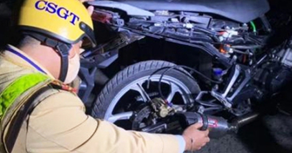 Người đi xe máy không có bộ phận giảm thanh, giảm khói sẽ bị xử phạt thế nào?