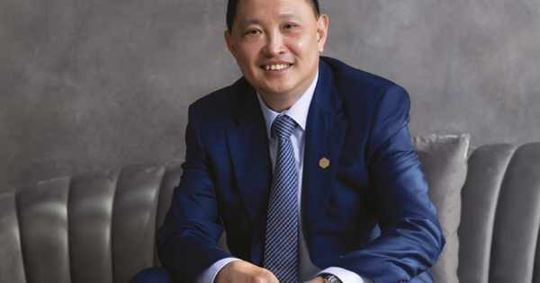 Ông Nguyễn Văn Đạt bán xong 88 triệu cổ phiếu PDR, thu hơn 2.100 tỷ đồng