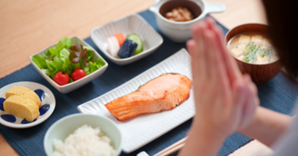 Trẻ hơn 11 tuổi so với tuổi thực, chuyên gia tiết lộ 4 bí quyết ăn uống “trẻ hóa” cơ thể