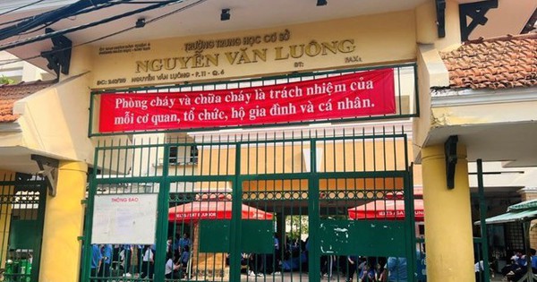 1 trường THCS KHÔNG thu quỹ phụ huynh, công khai luôn số điện thoại Hiệu trưởng để cha mẹ tiện phản ánh lạm thu!