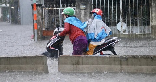 Chủ tịch Hà Nội khuyến cáo người dân hạn chế ra...