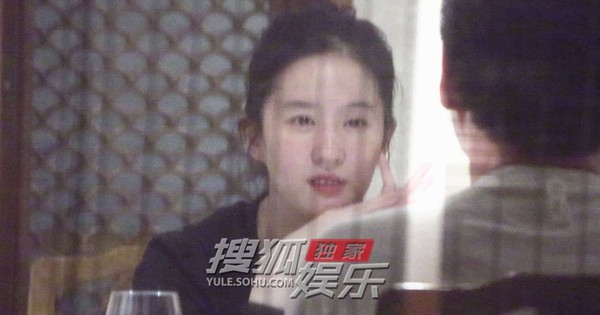 Mặt mộc gần đây của Lưu Diệc Phi