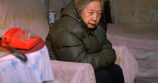 Rút sổ tiết kiệm 1 tỷ đồng cho con sửa nhà, cụ bà 72 tuổi vẫn bị đưa vào viện dưỡng lão, hàng ngày chỉ được ăn 2 bữa cháo loãng