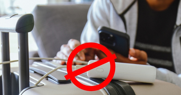 Từ 1/10, 13 hãng bay cấm dùng pin sạc dự phòng trên máy bay, khách Việt nên lưu ý!