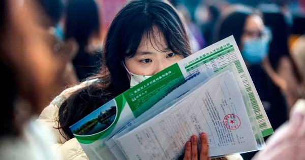 Tiến sĩ danh giá nhưng vẫn bị từ chối xin việc gần 20 lần: "Tôi đi phỏng vấn liên tục nhưng đều thất bại"