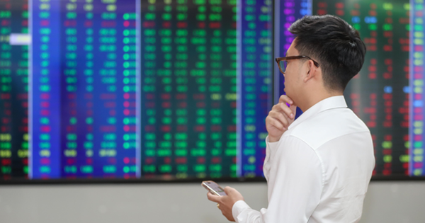 Chứng khoán bứt phá: Người vui vẻ, kẻ thở dài