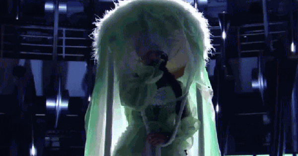 Nữ ca sĩ được diễn từ Đại lễ A50 đến A80: Đắt show bậc nhất thế hệ, cát-xê gây choáng làm CEO từ 20 tuổi