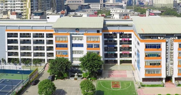 1 trường ở Hà Nội phát thông báo NÓNG sau khi học sinh nghi bị bắt cóc, phải nhảy khỏi xe ôm để trốn!