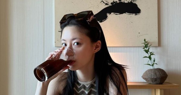 Thức uống màu tím phụ nữ Nhật uống để giữ da không sạm nám ngày nắng gắt