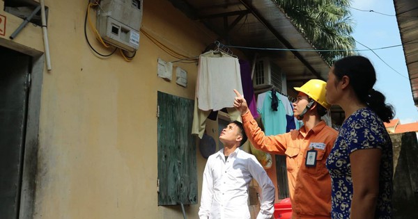 Mạng xã hội ồn ào nghi ngờ hóa đơn tiền điện, EVNNPC nói chưa nhận được phản ánh tăng bất thường