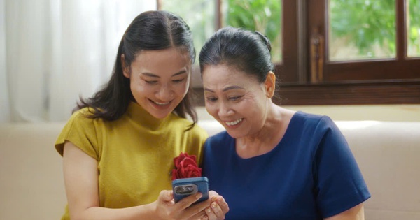 Vu Lan về, đừng quên chăm sóc sức khỏe cha mẹ