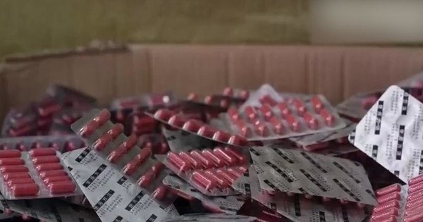 Đột kích một hiệu thuốc, công an triệt phá đường dây sản xuất thuốc tiểu đường, hạ huyết áp giả từ tinh bột, tịch thu sản phẩm trị giá 185 tỷ đồng